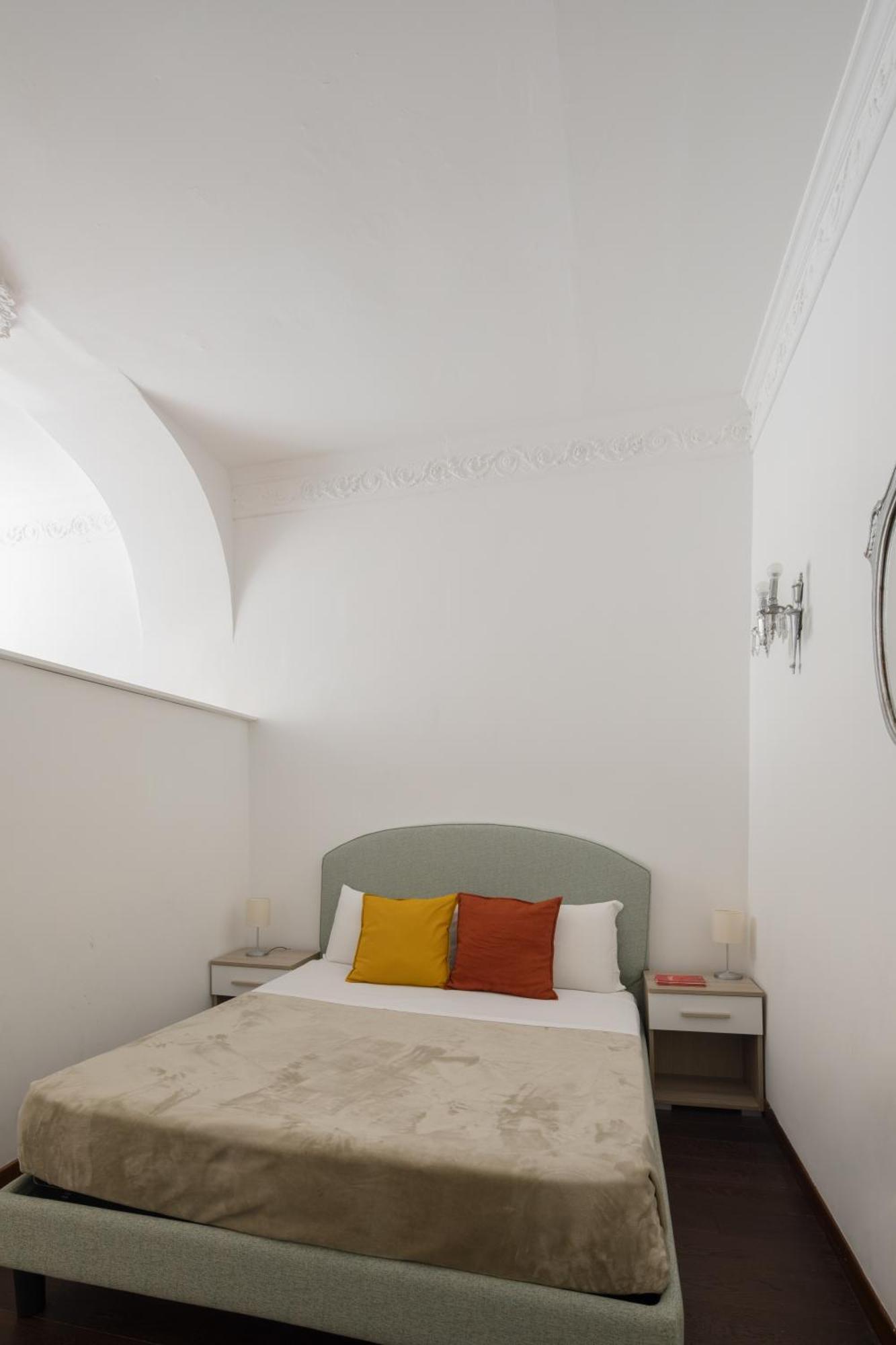Domus Allegra Trevi Fountain - From 2 To 10 People Apartment