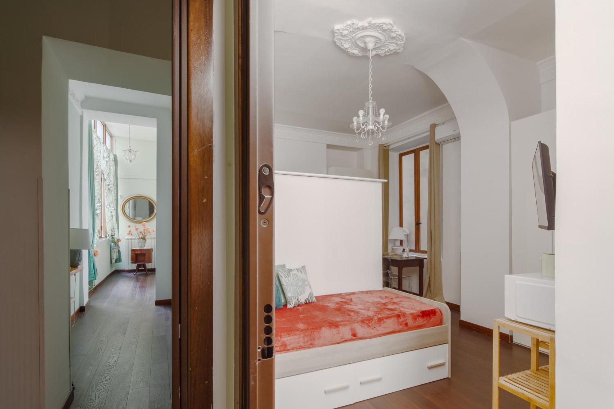 Apartment Domus Allegra Trevi Fountain - From 2 To 10 People Rome