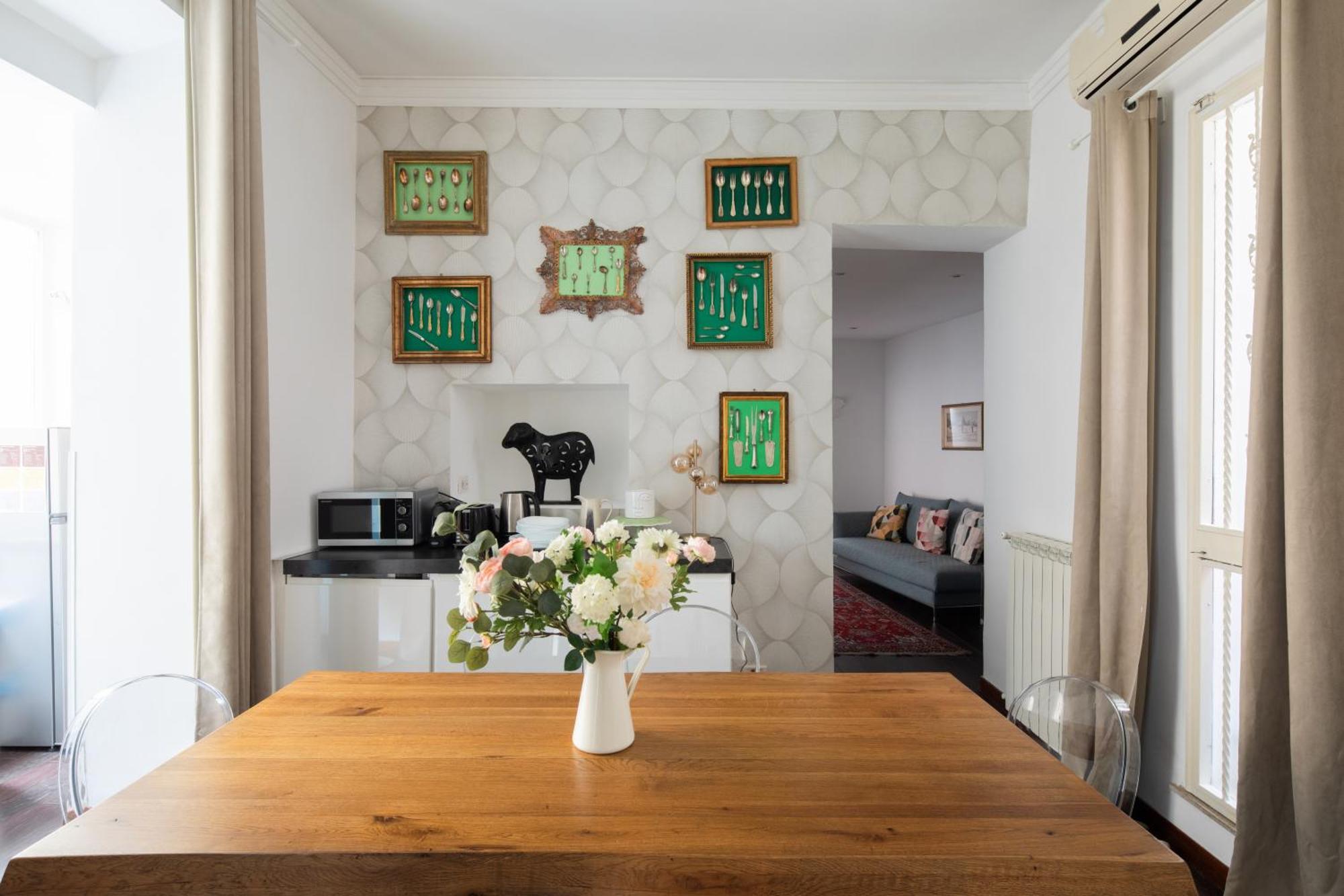 Apartment Domus Allegra Trevi Fountain - From 2 To 10 People Rome